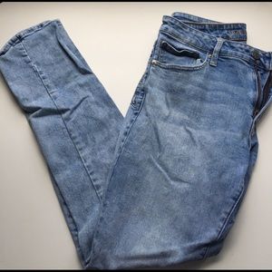 American eagle white washed skinny jeans